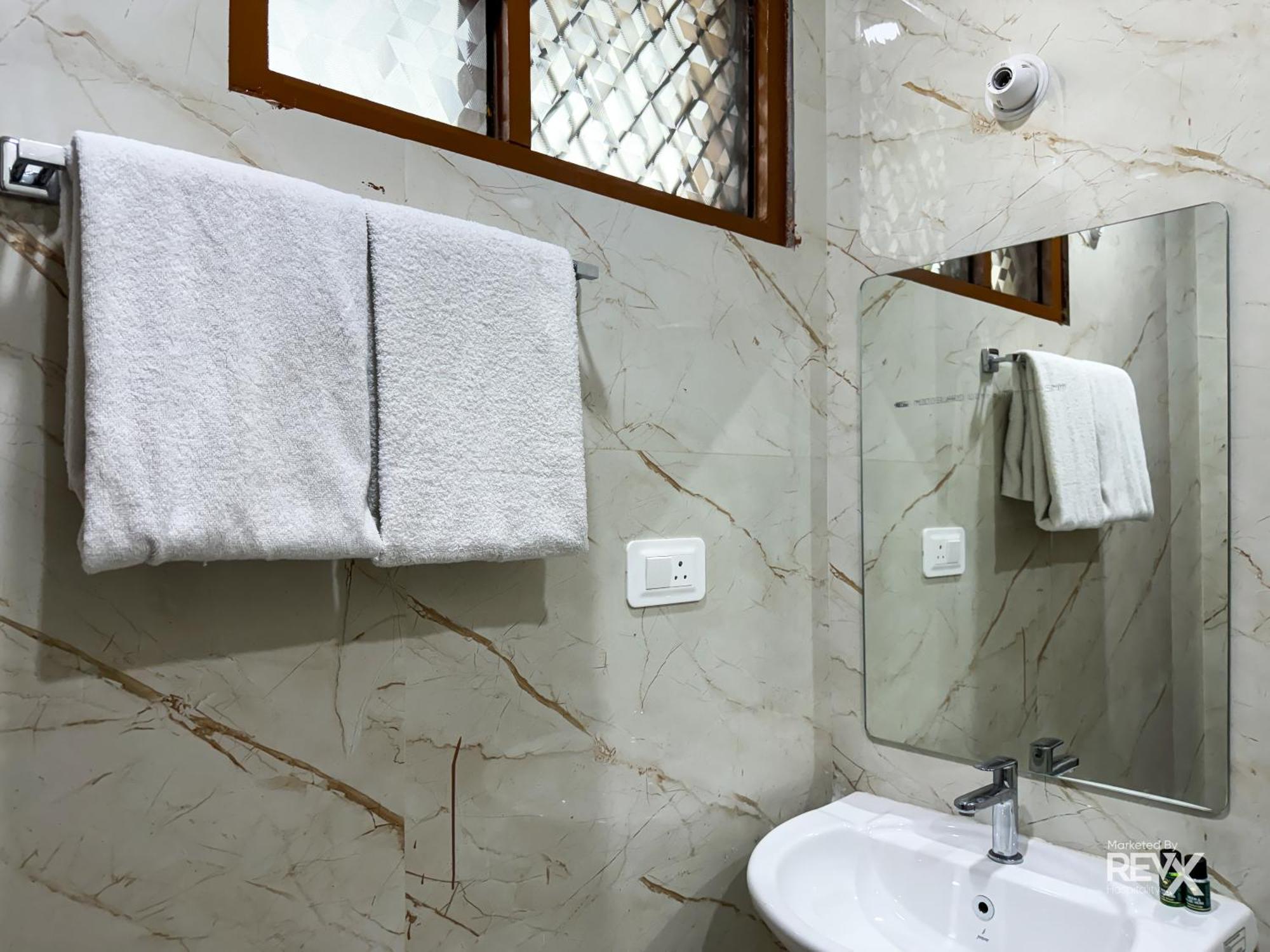 Guru Sadan A Luxe Stay Ayodhya Εξωτερικό φωτογραφία